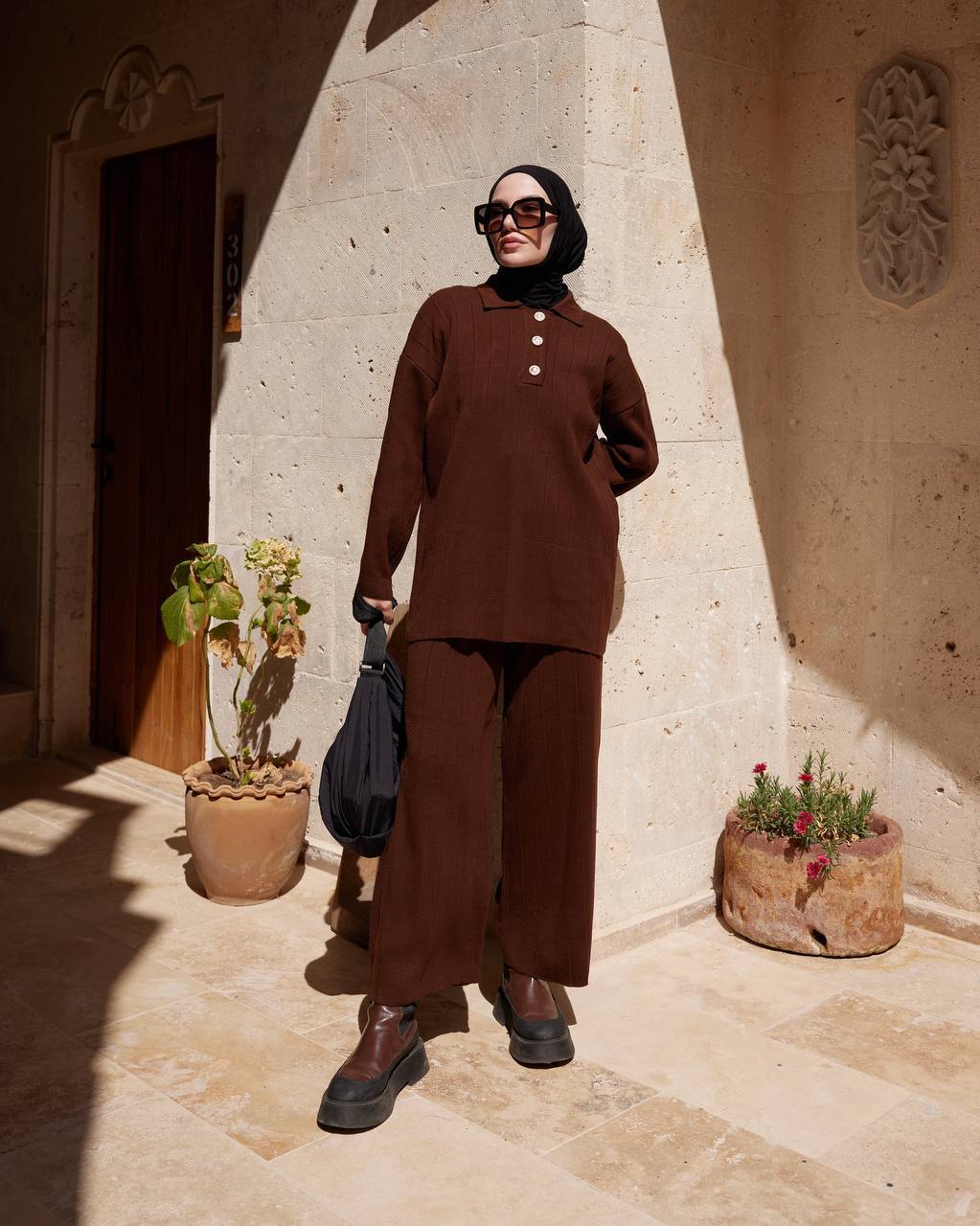 BROWN - KNITTED TOP & TROUSER SET