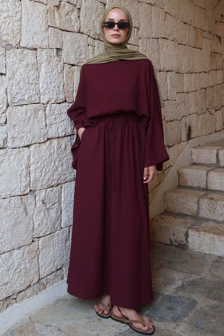 Ela Skirt in Burgundy – High Waist, Lined, Flowy Fit | Linen-Blend