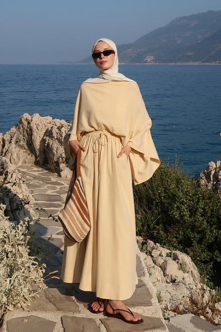 Ela Skirt in Butter Yellow – High Waist, Lined, Flowy Fit | Linen-Blend