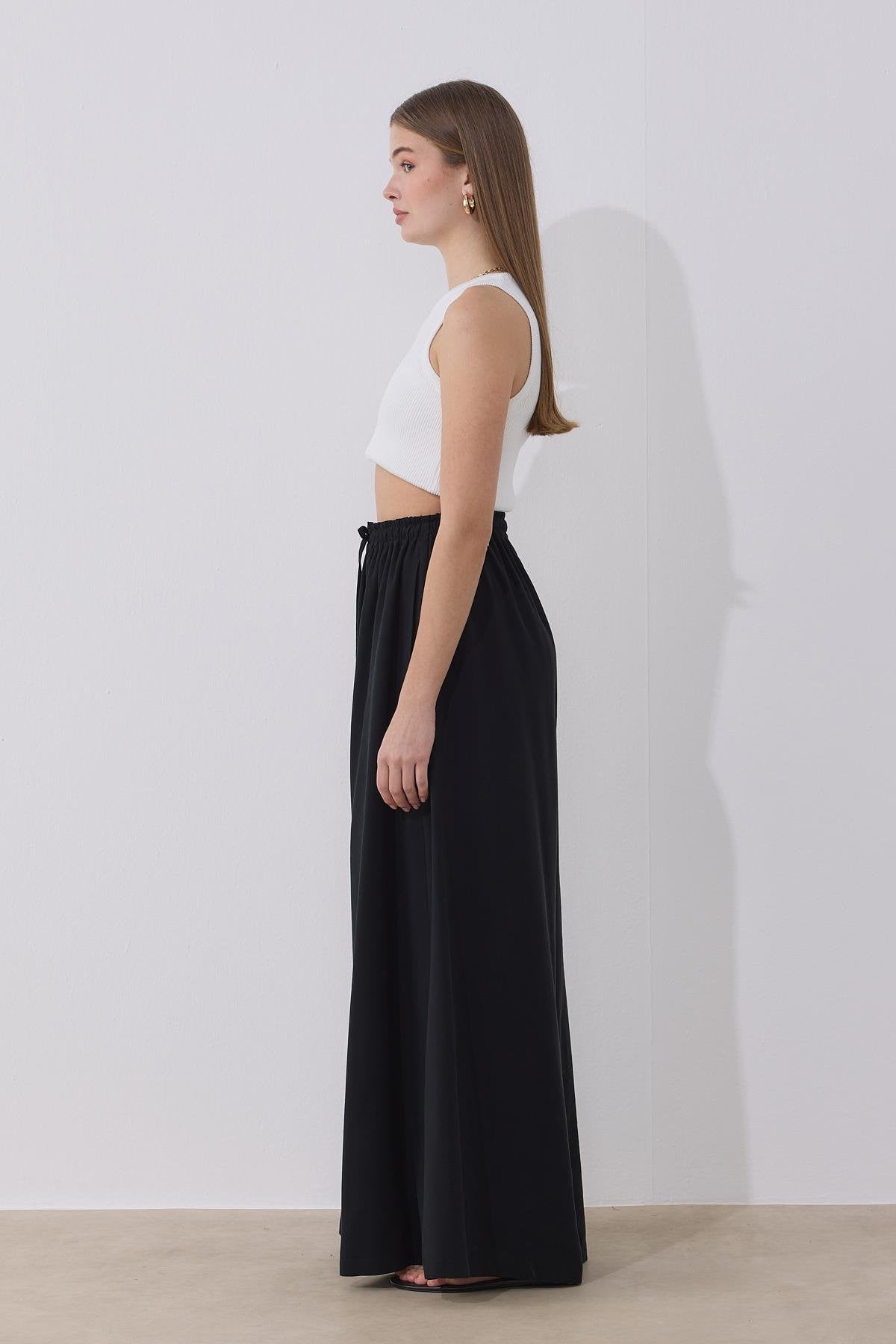 Cupro Wide-Leg Pants – Black