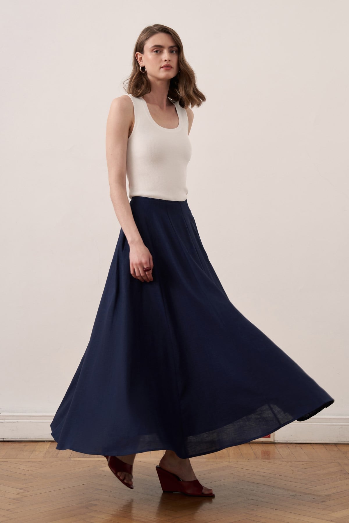 Dorada Linen Skirt - Navy Blue