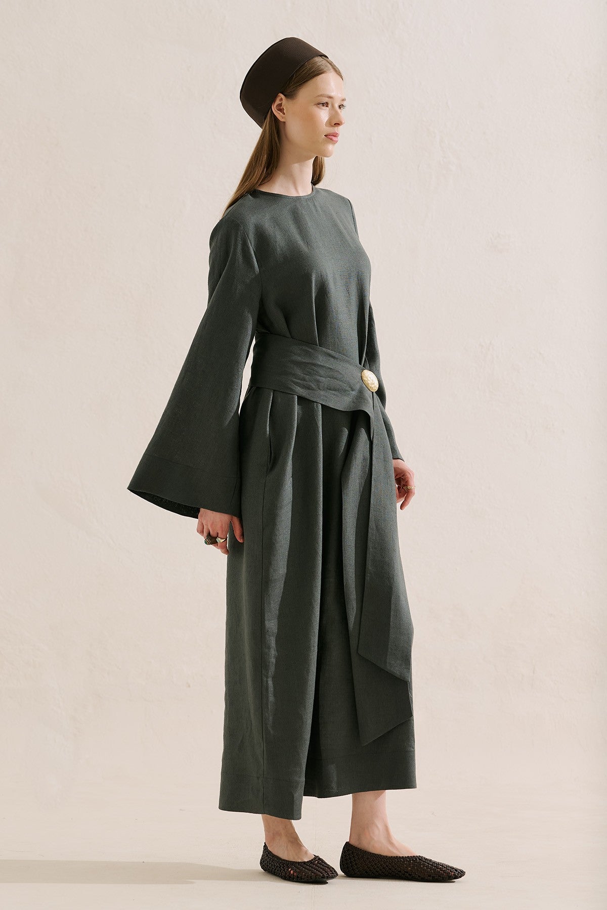 dark green