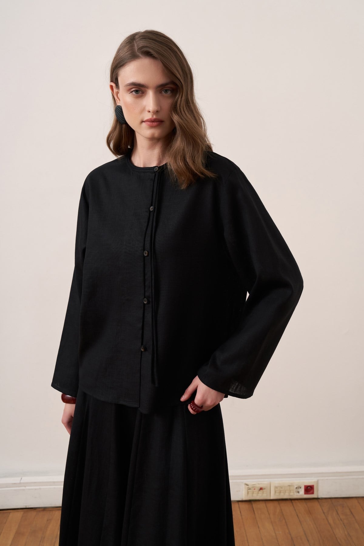 Noor Linen Shirt - Black