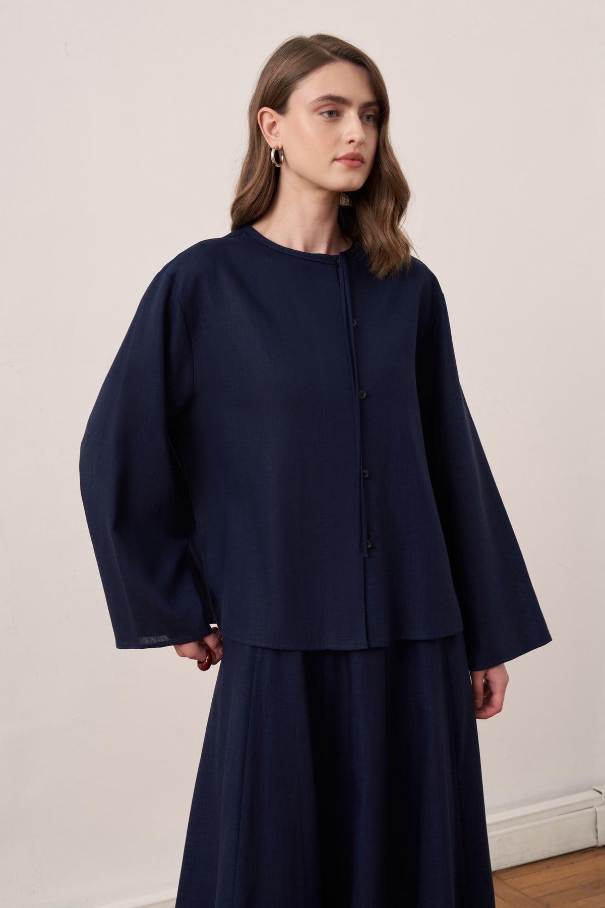 Noor Linen Shirt - Navy Blue