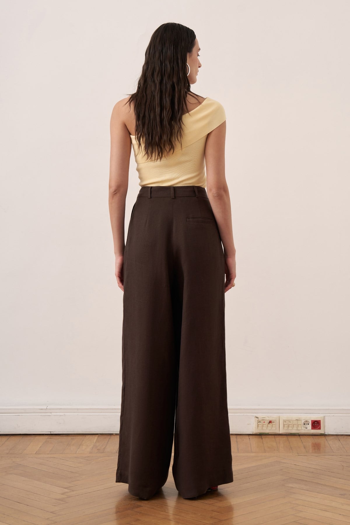 Fendy Linen Pants - Dark Brown