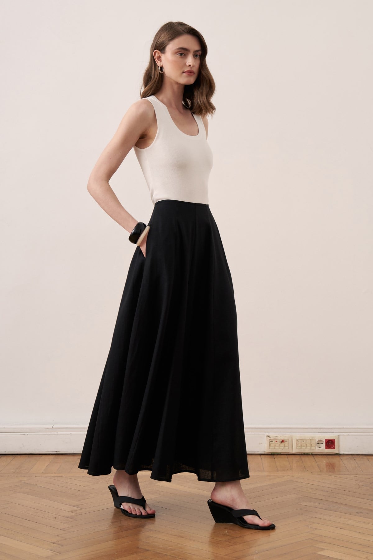 Dorada Linen Skirt - Black