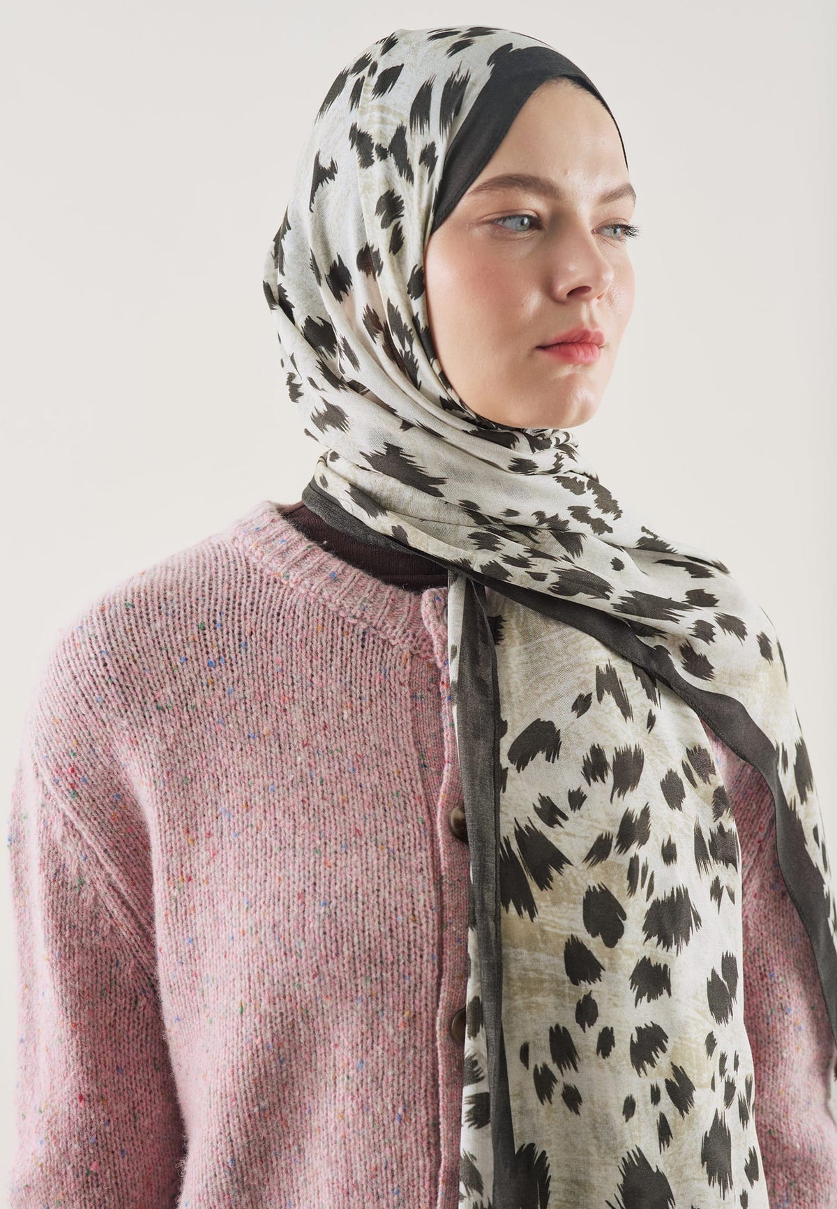 Cheetah Pattern Ramie Scarf