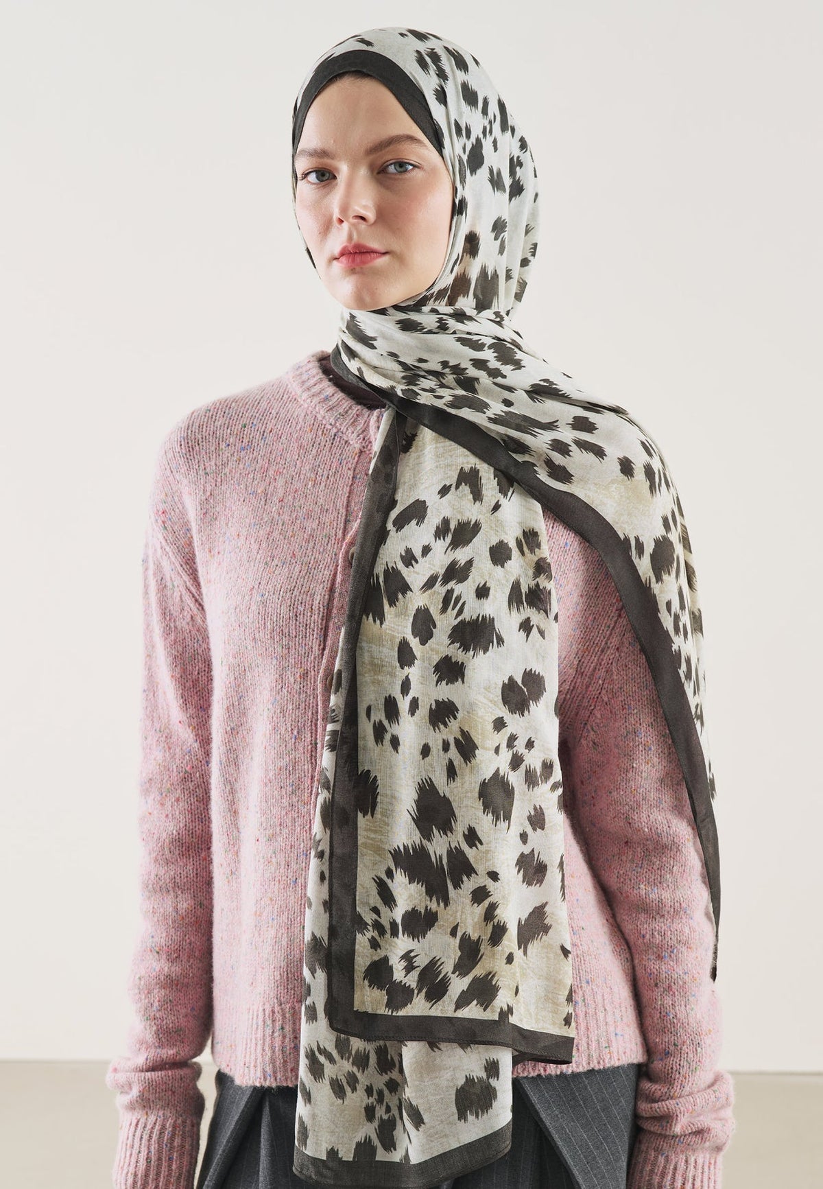 Cheetah Pattern Ramie Scarf