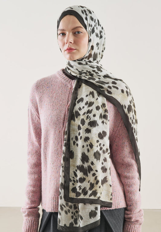 Cheetah Pattern Ramie Scarf