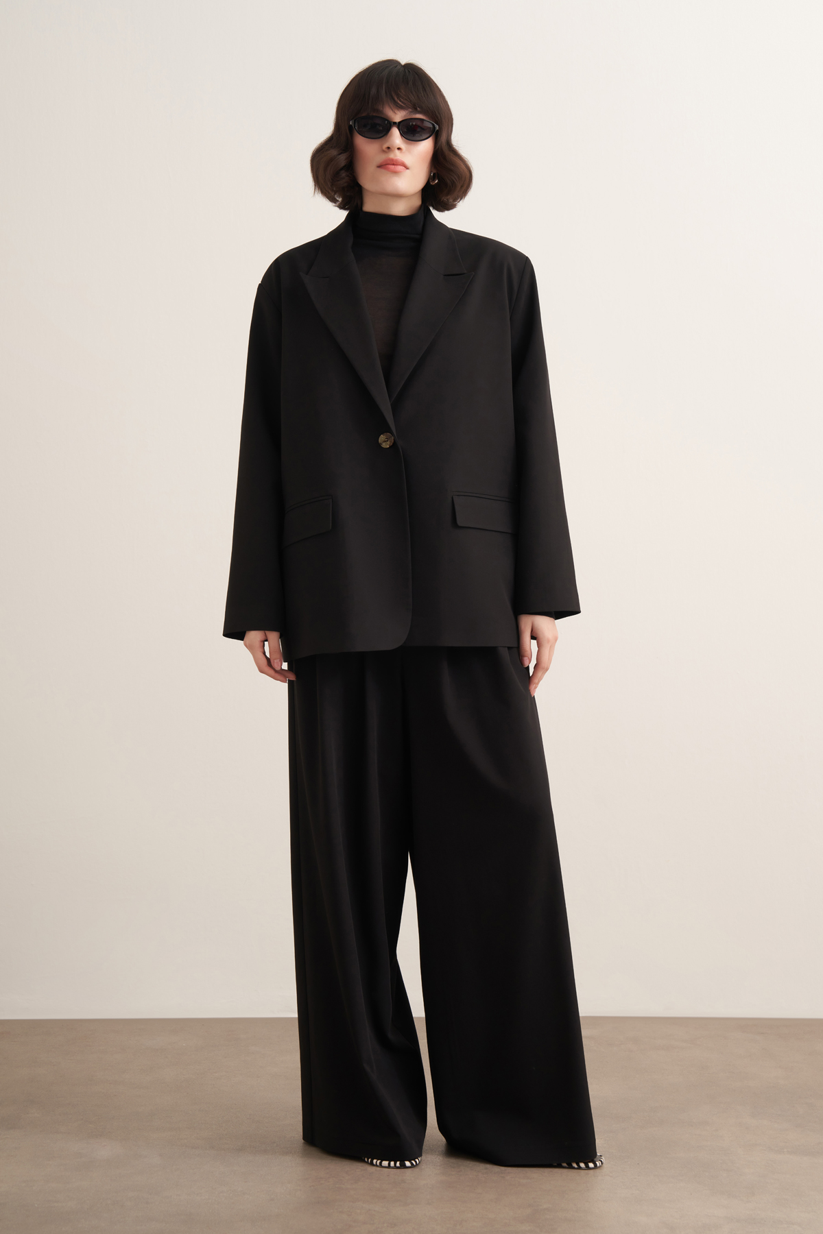 Sahar Oversized Blazer Jacket - Black