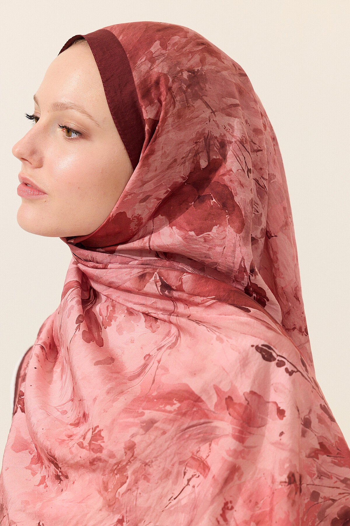 Watercolors Printed Hijab-Cherry