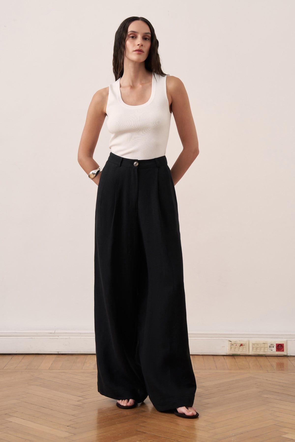 Fendy Linen Pants - Black