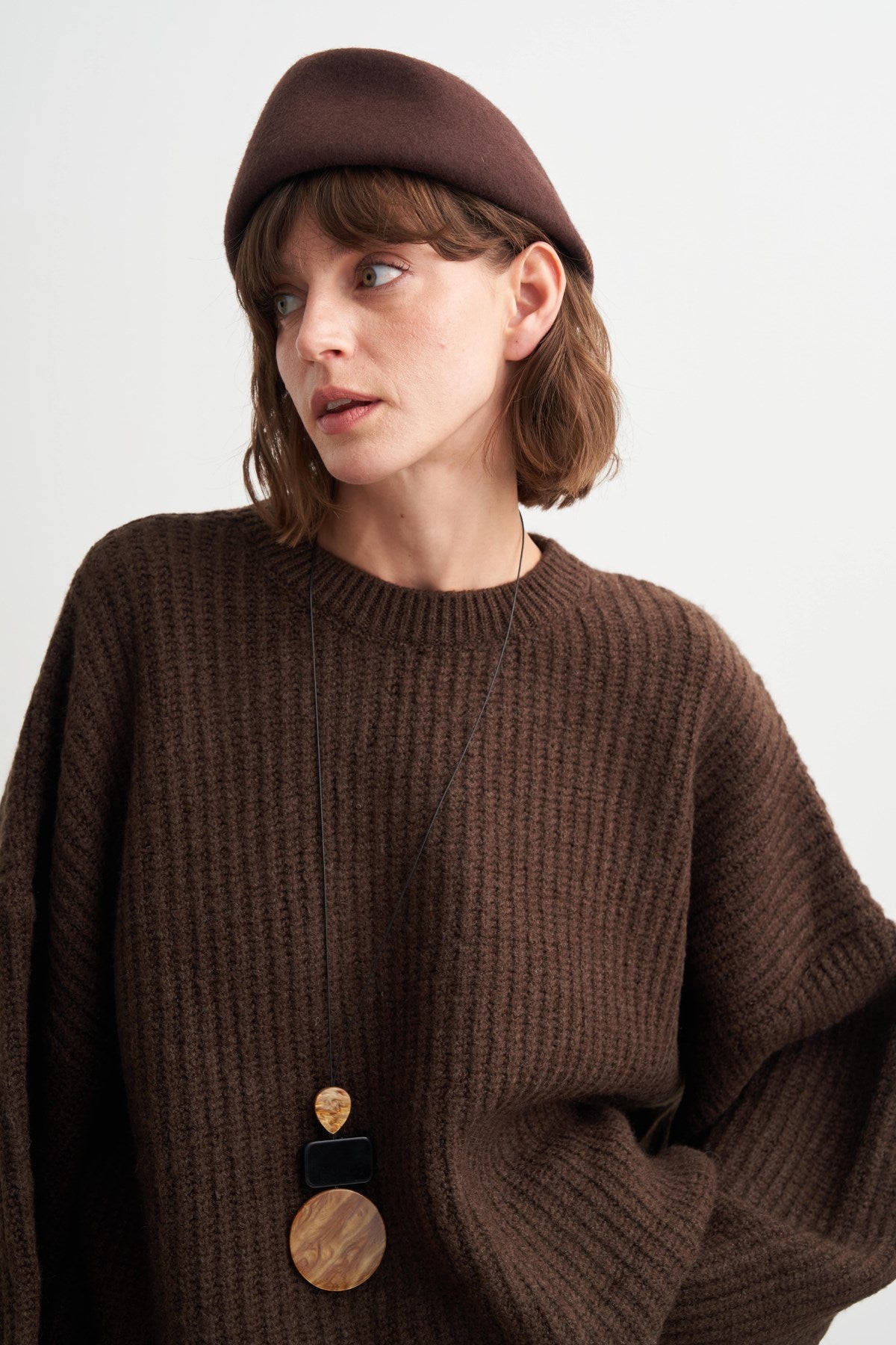 DARK BROWN
