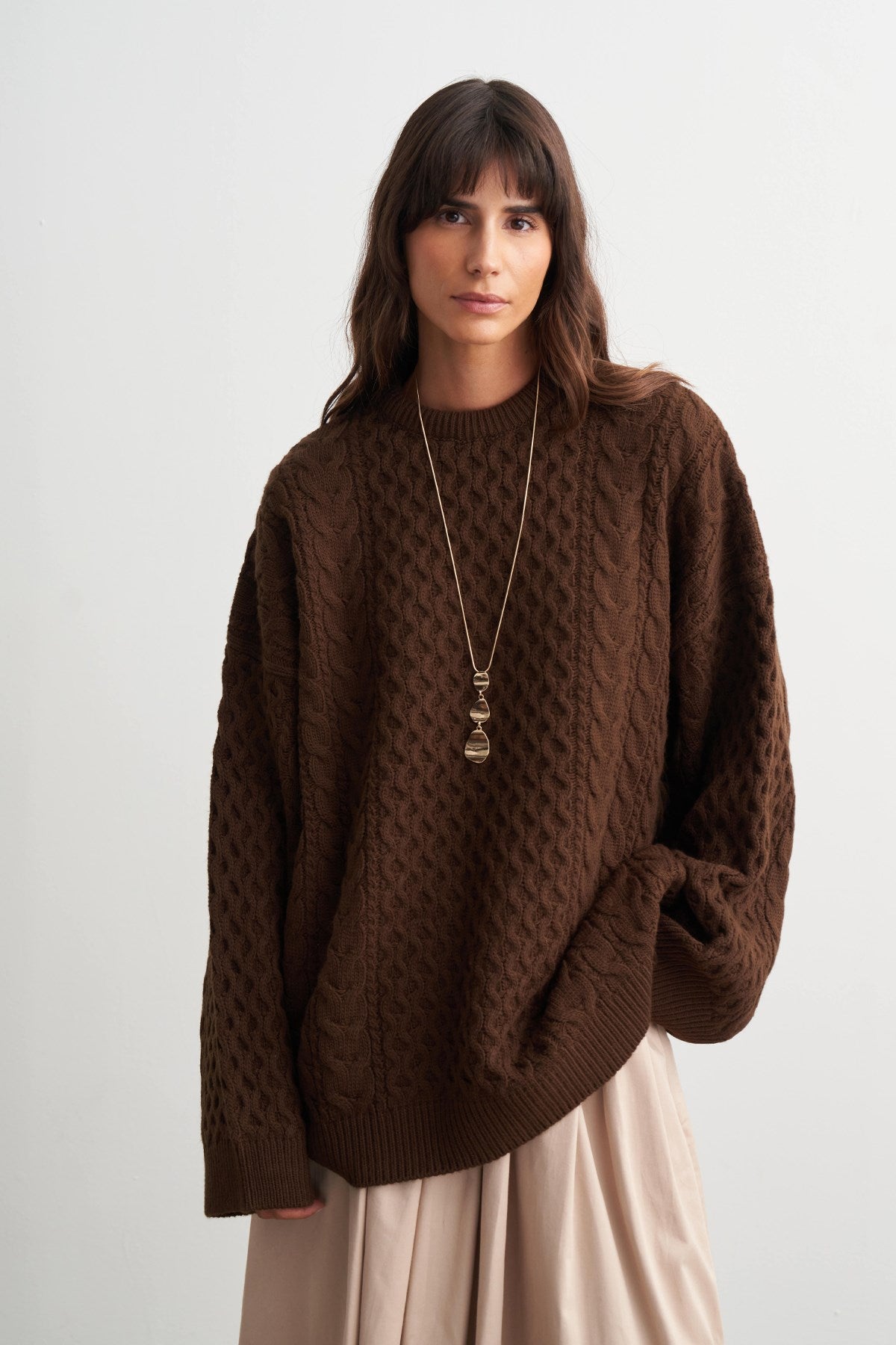 DARK BROWN