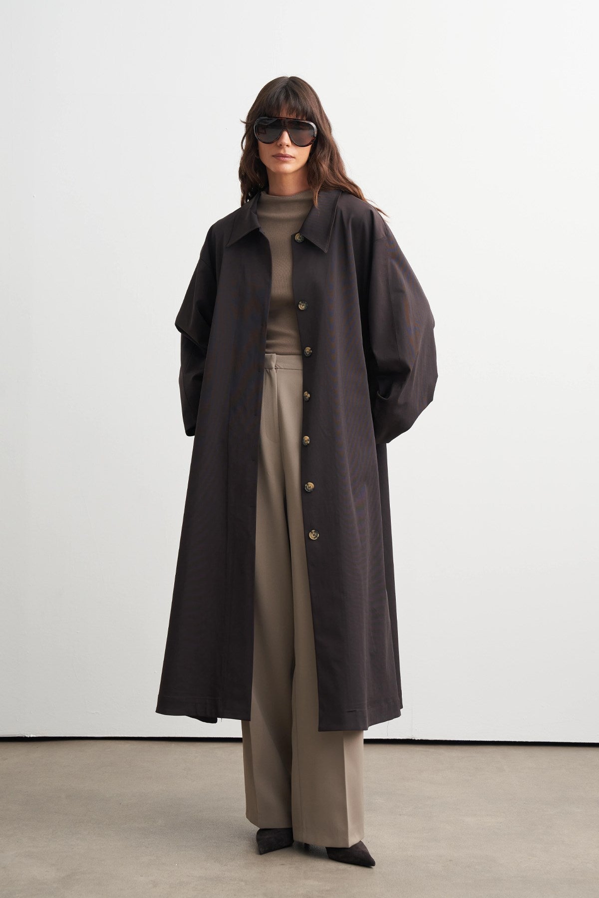 DARK BROWN