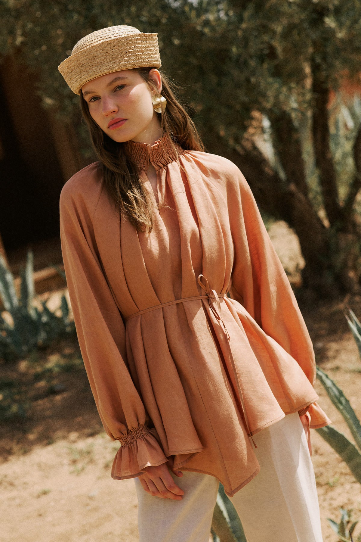 Smocked Linen Balloon Sleeve Blouse | Fue Bue Store – Fue-Bue Store