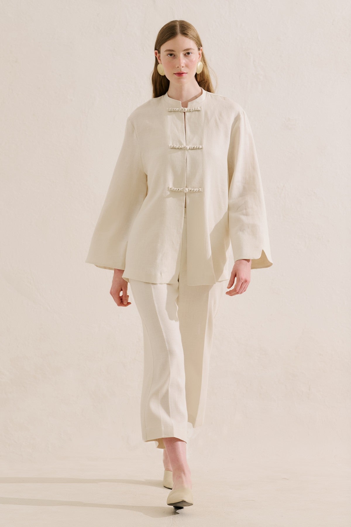 beige