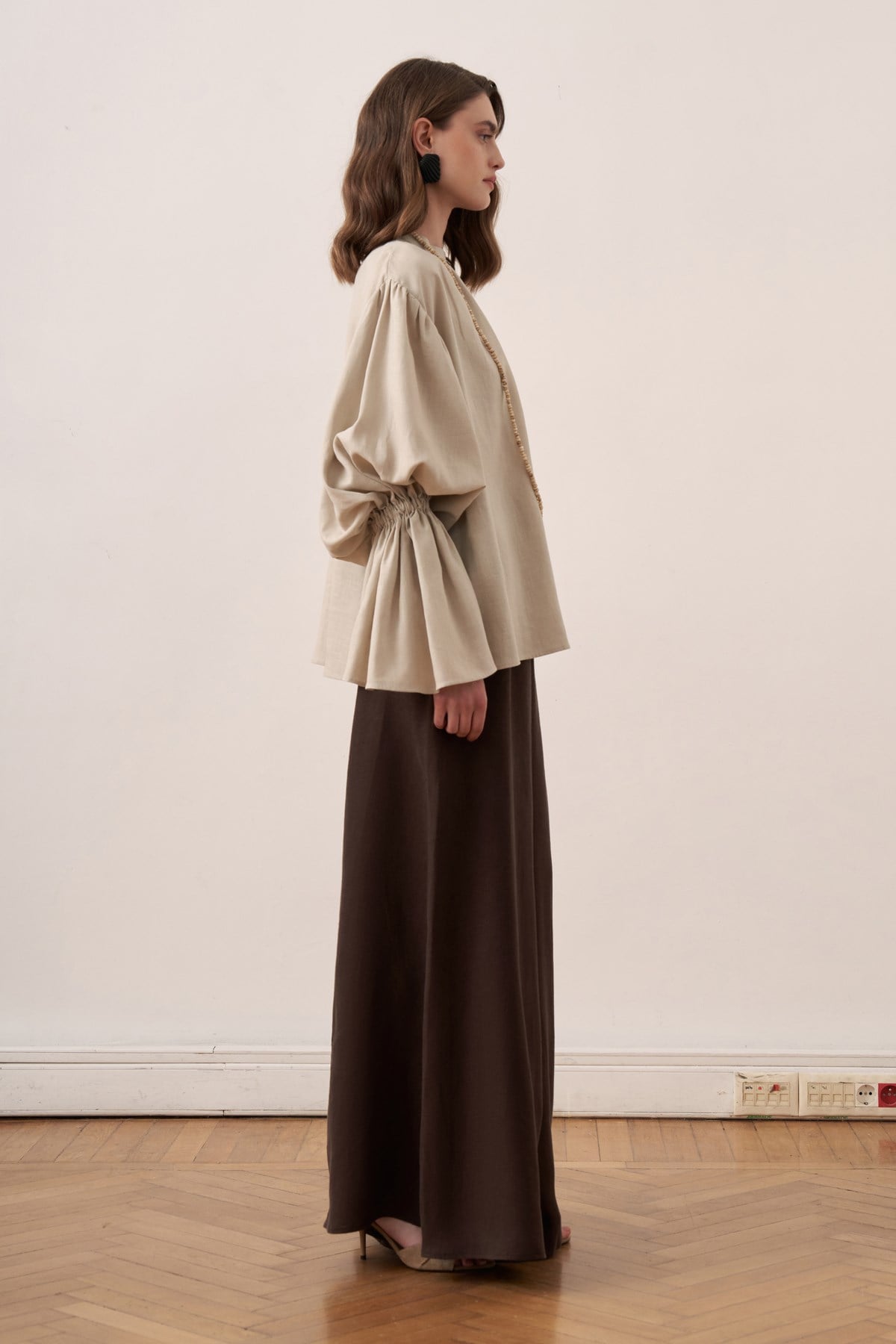 Bellora Gathered Sleeve Linen Blouse - Stone