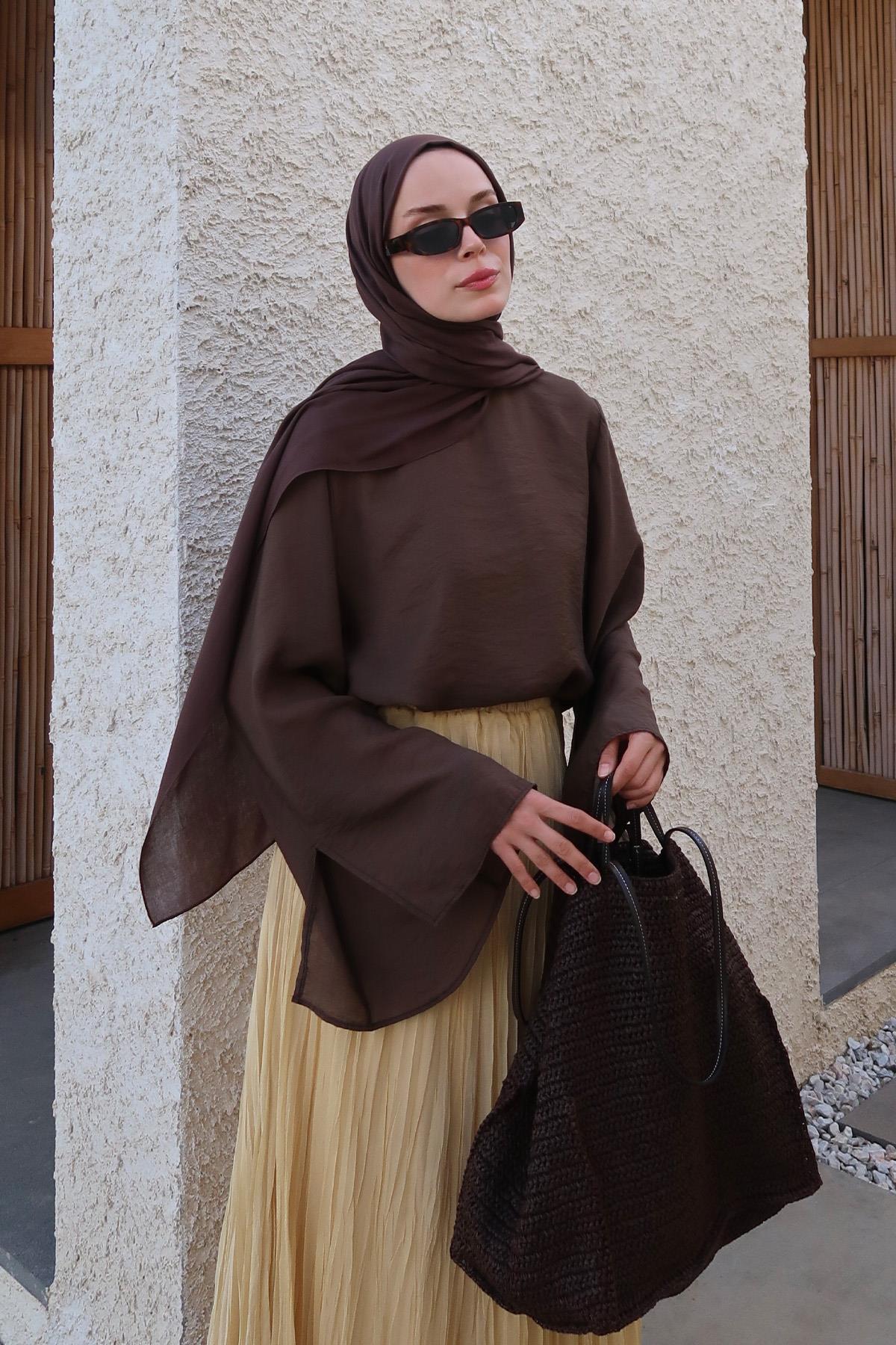 Zyra Blouse - Dark Brown