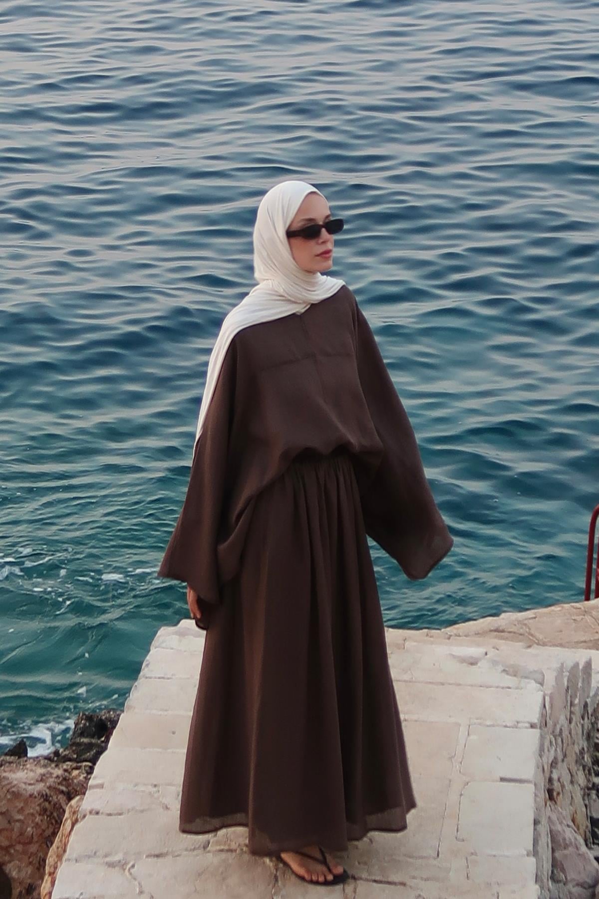 Valenne Linen Set - Brown