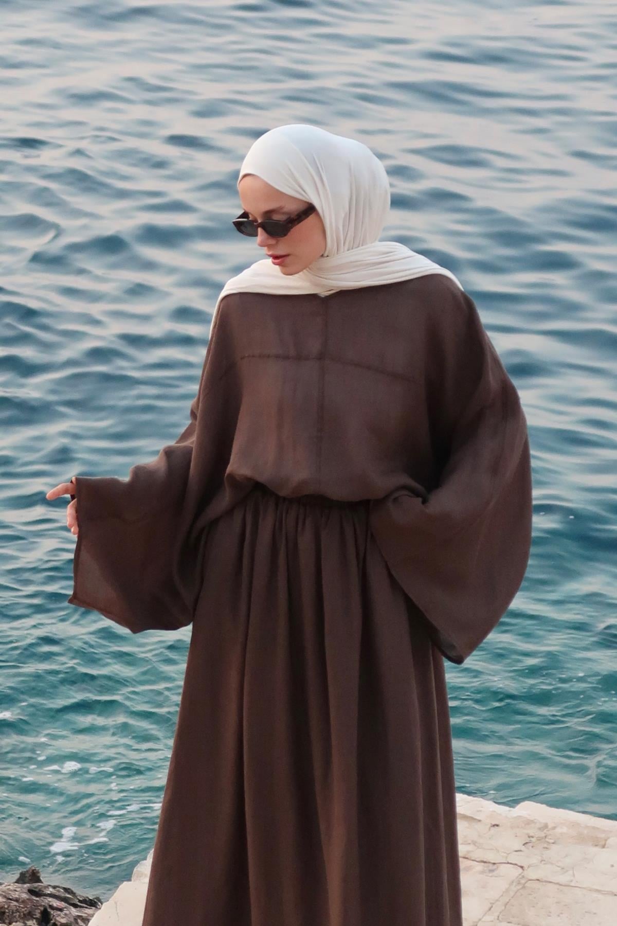 Valenne Linen Set - Brown