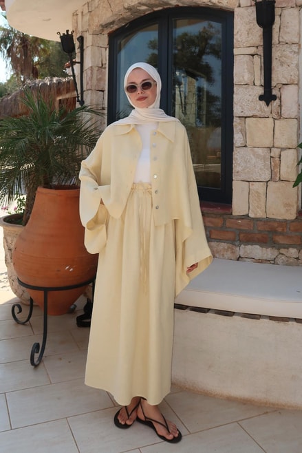 Ayla Shirt – 100% Linen Button-Up in Butter  | Flowy Sleeves, Oversized Fit