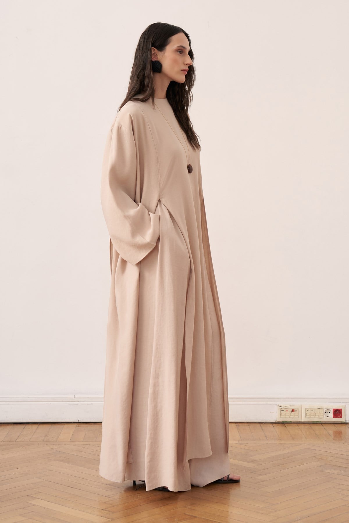 beige