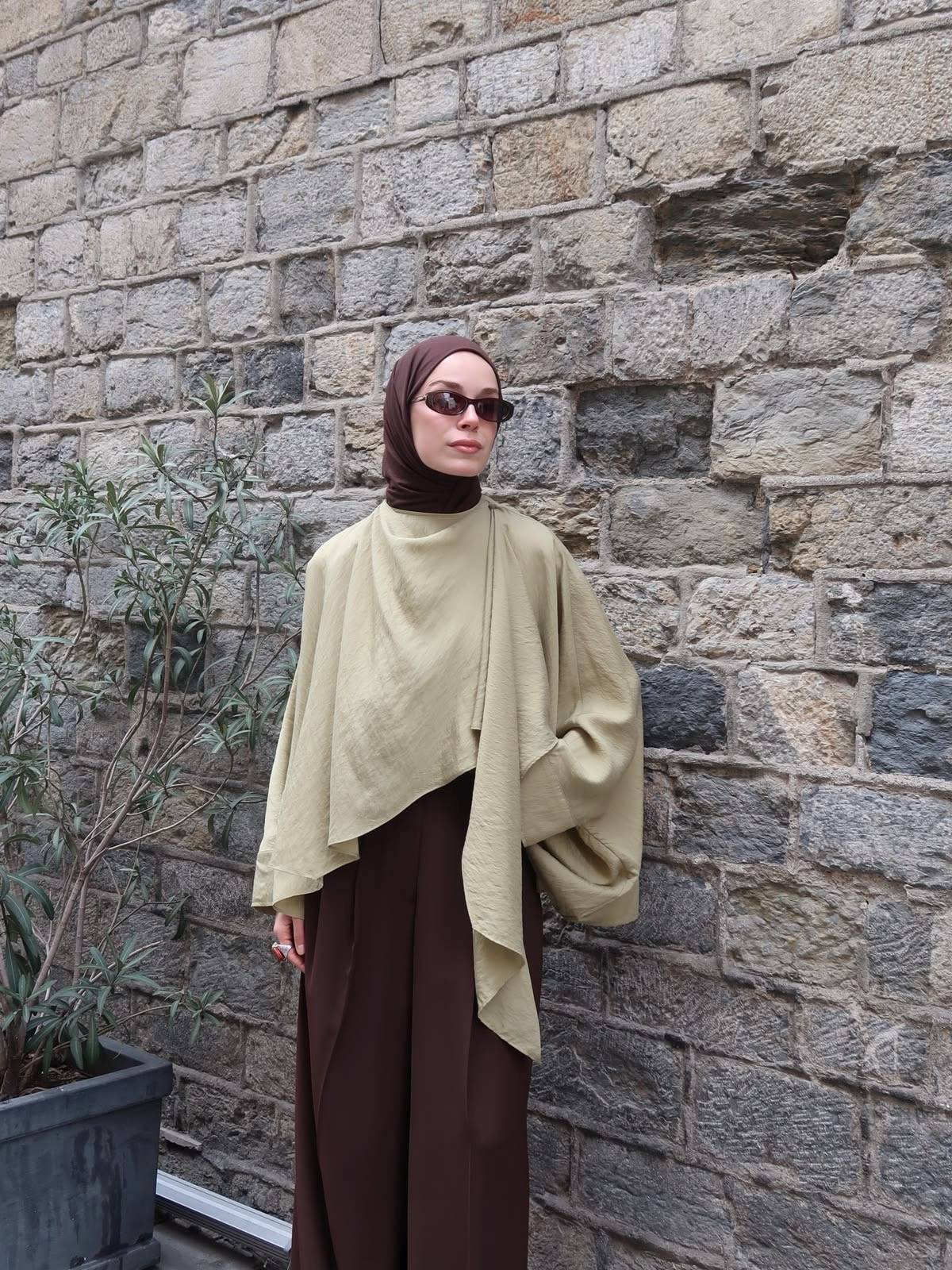 Loren Blouse - Olive Green