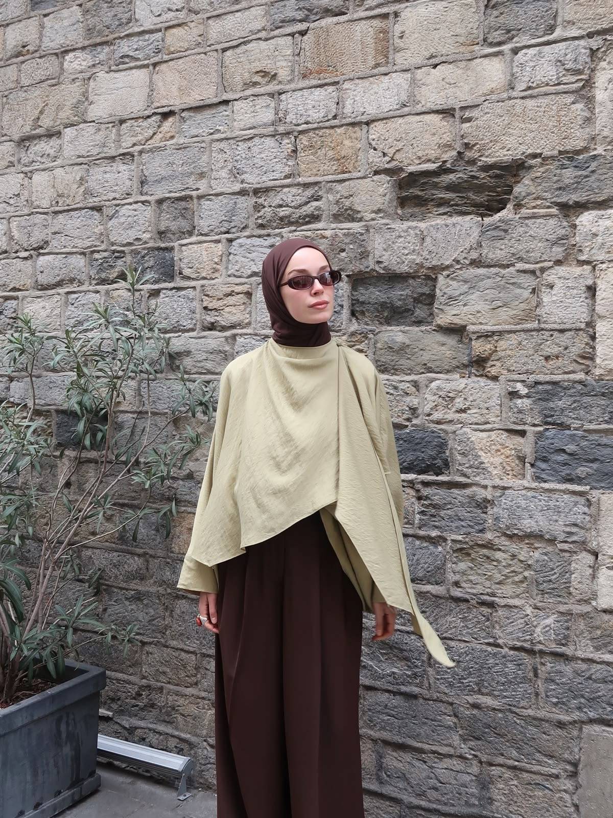 Loren Blouse - Olive Green