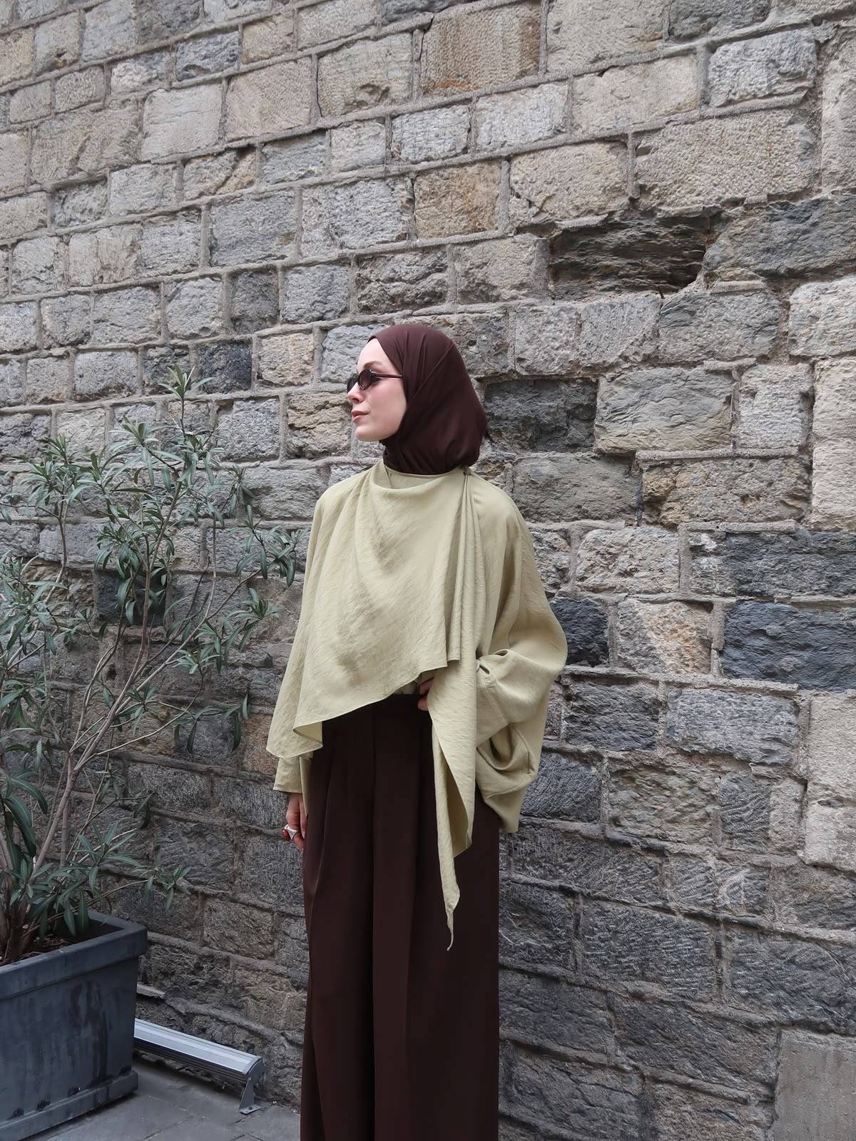 Loren Blouse - Olive Green
