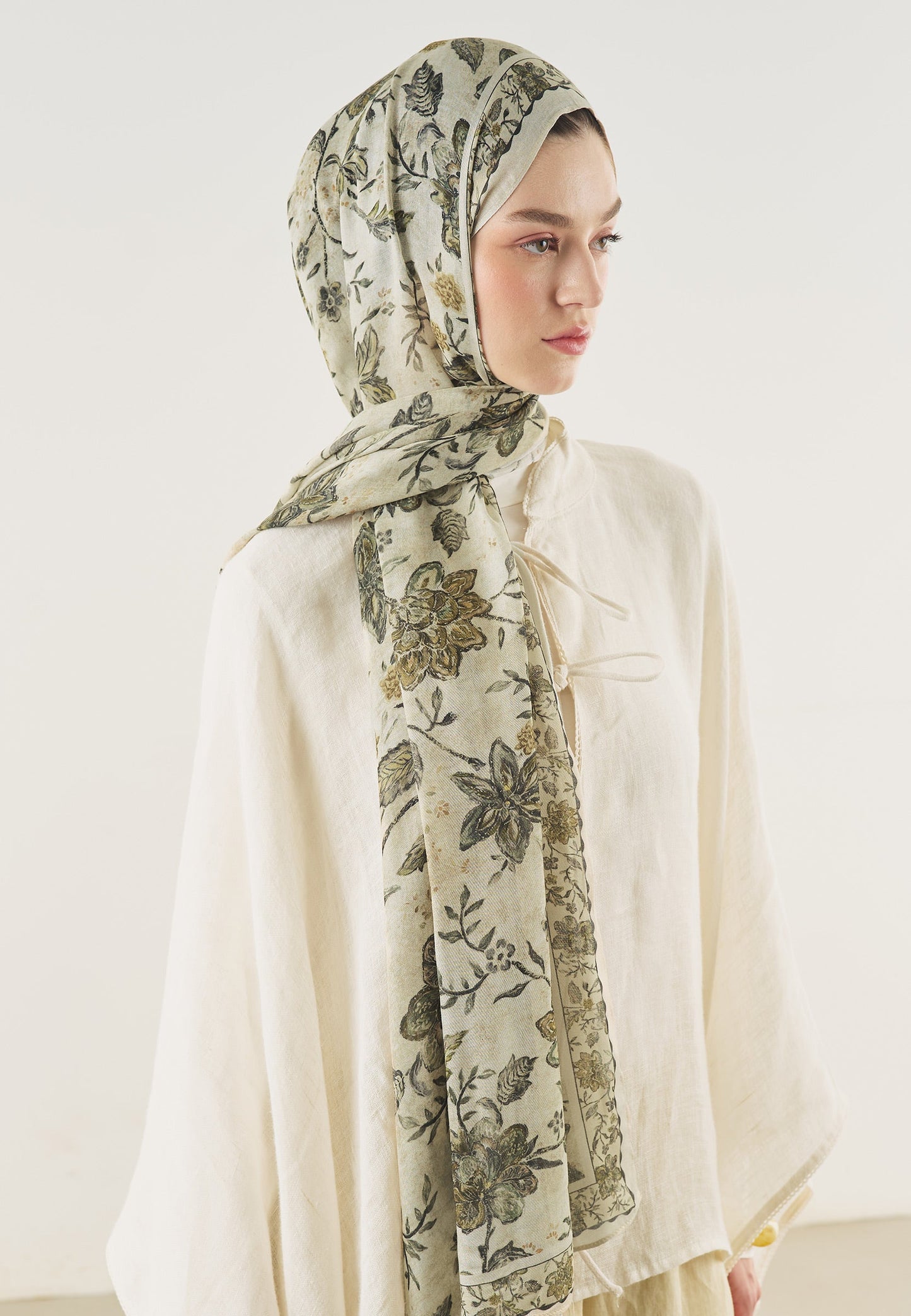 Ethnic Blossom Pattern Soft Viscose Scarf