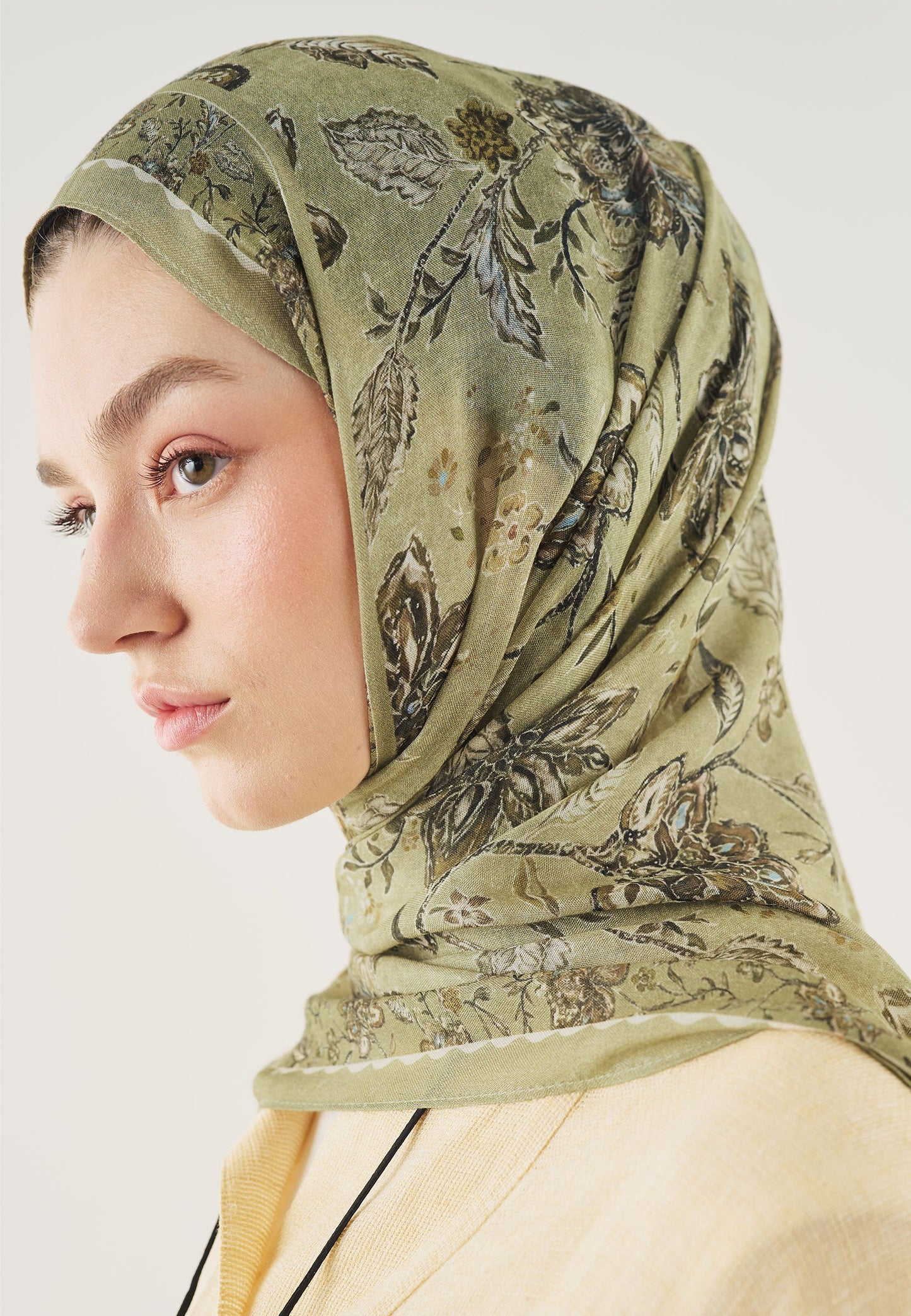 Ethnic Blossom Pattern Soft Viscose Scarf