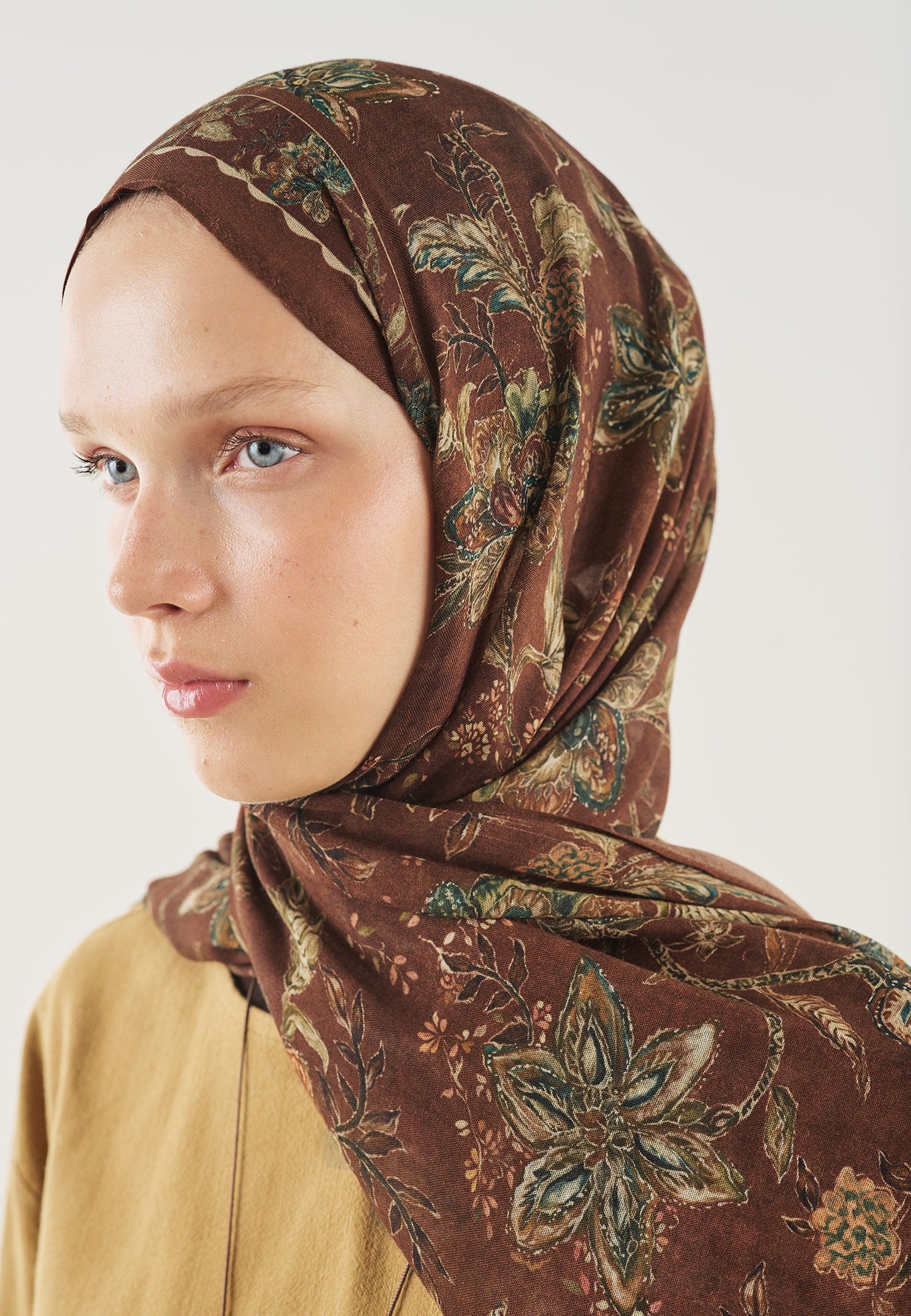 Ethnic Blossom Pattern Soft Viscose Scarf