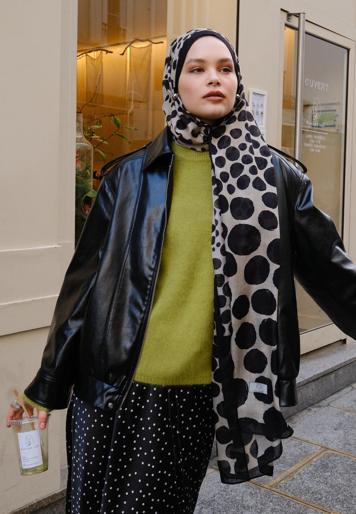 Polka Dots Pattern Ramie Scarf