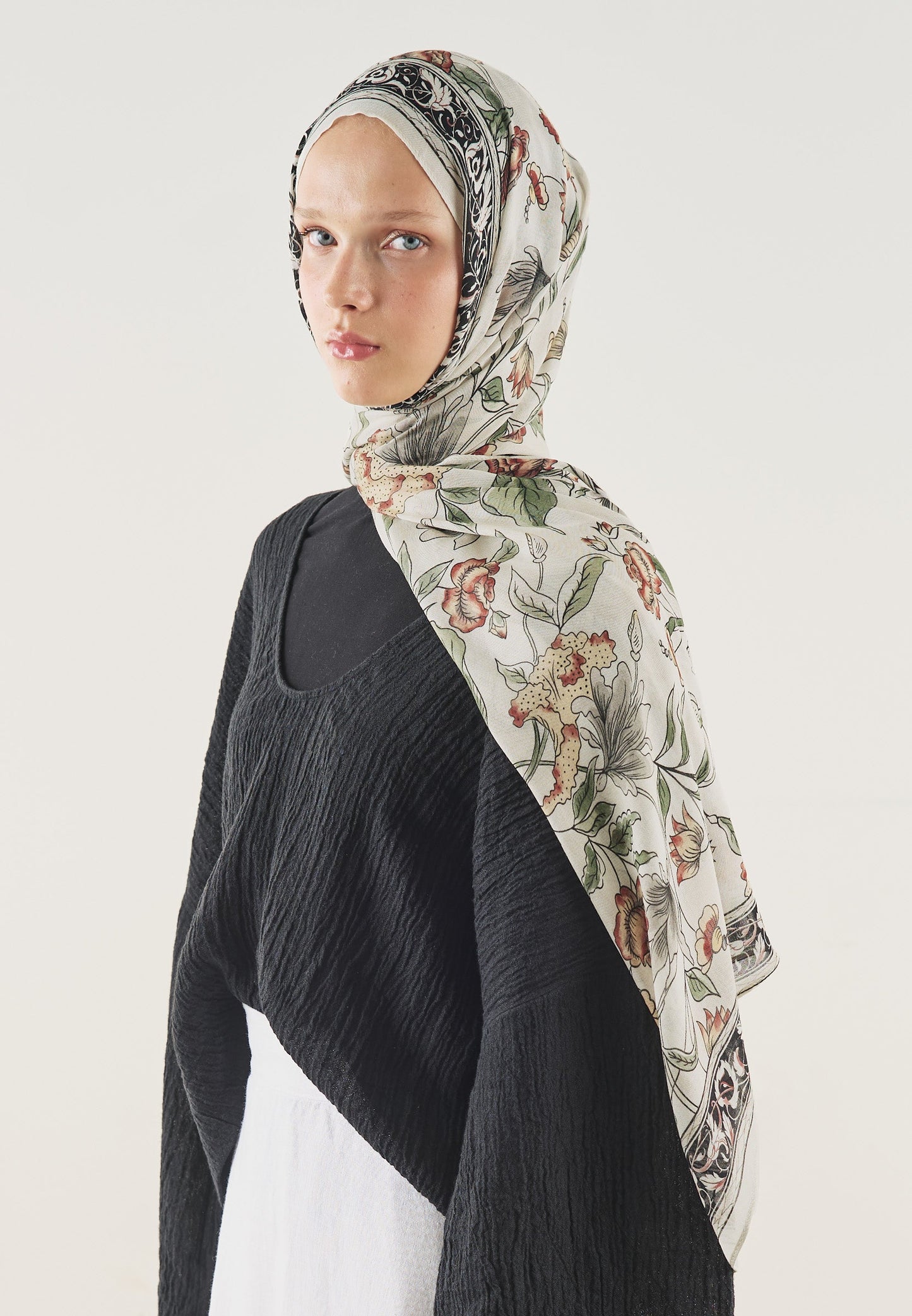 Pure Ethnic Pattern Soft Viscose Scarf
