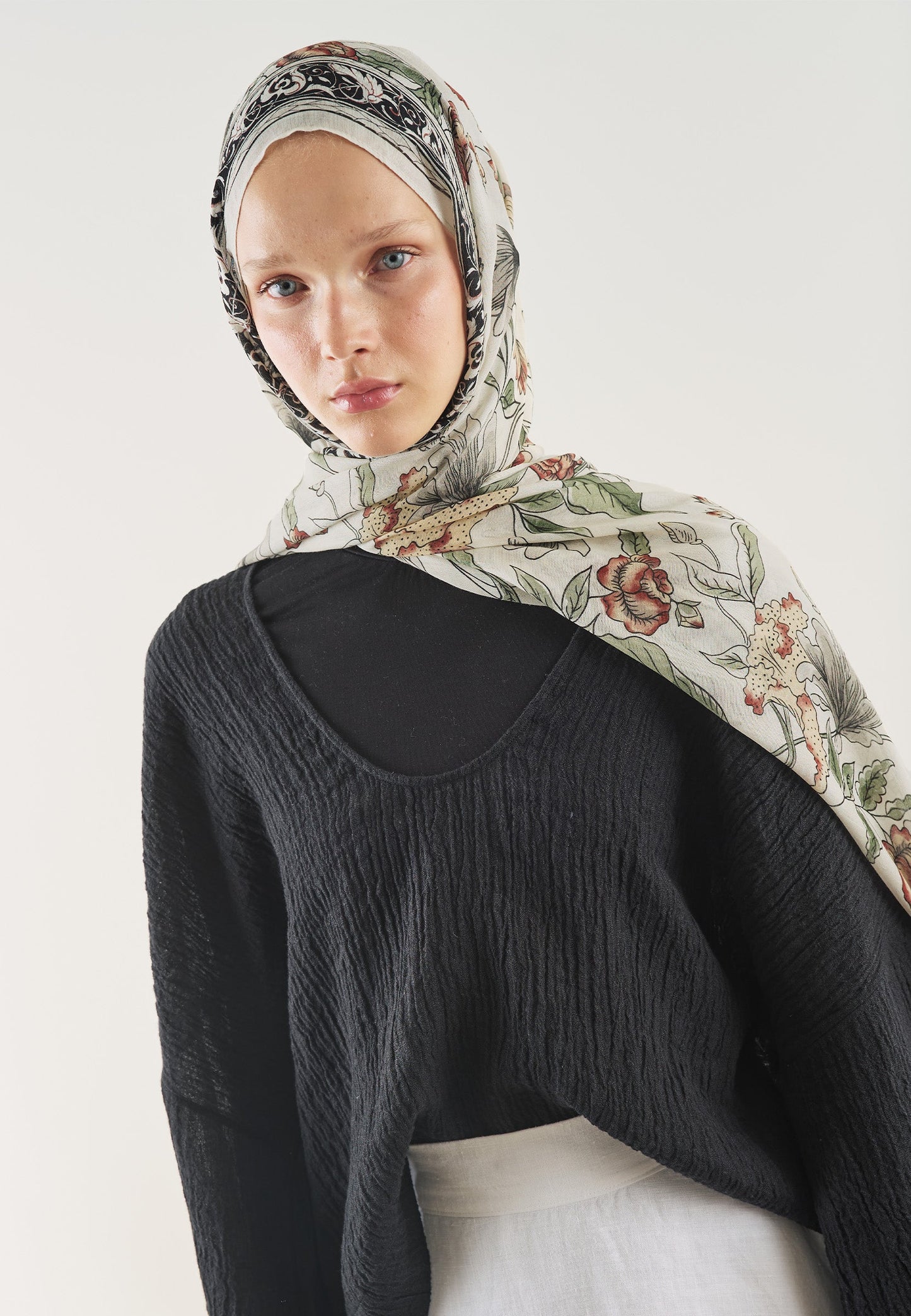 Pure Ethnic Pattern Soft Viscose Scarf