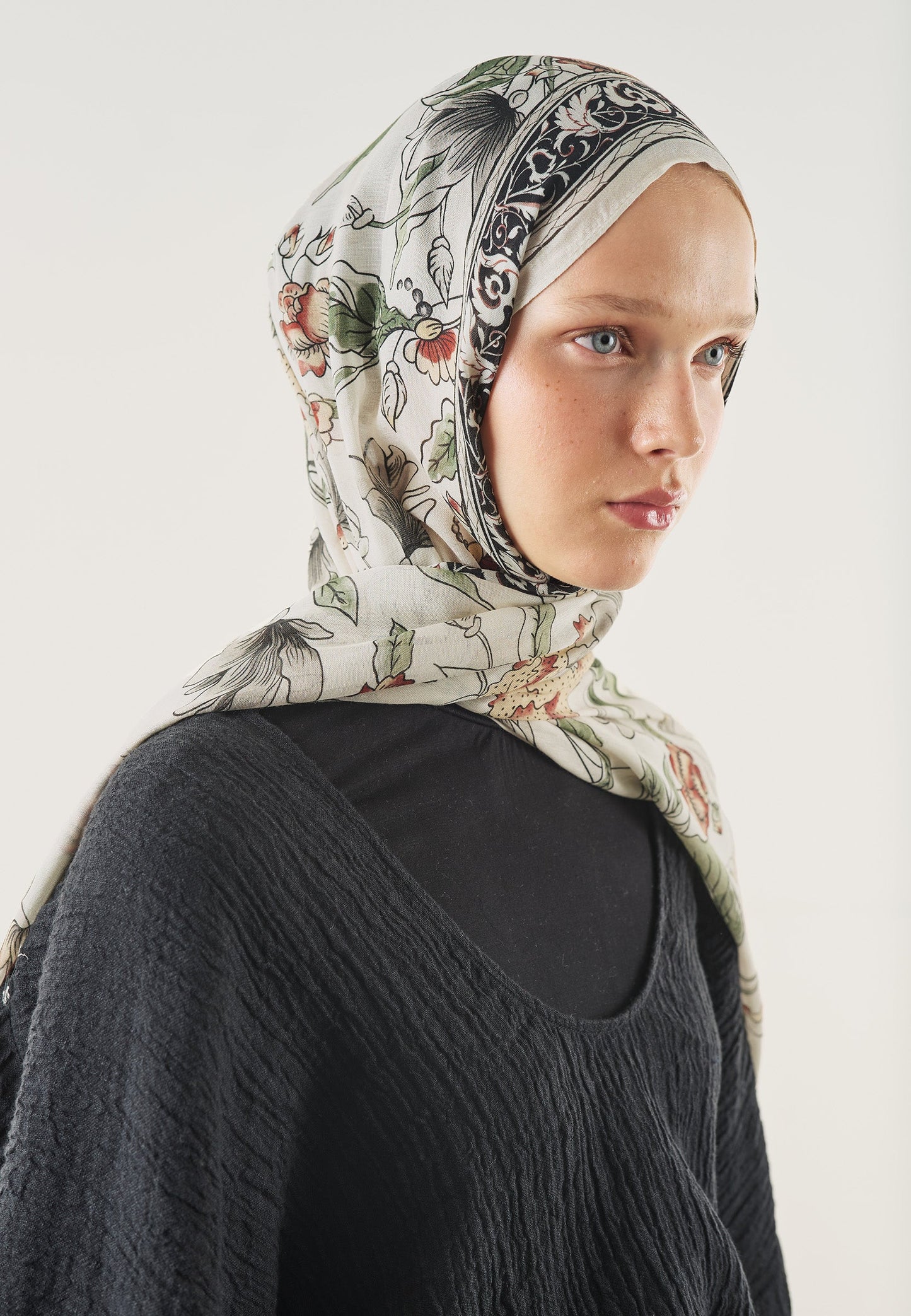 Pure Ethnic Pattern Soft Viscose Scarf