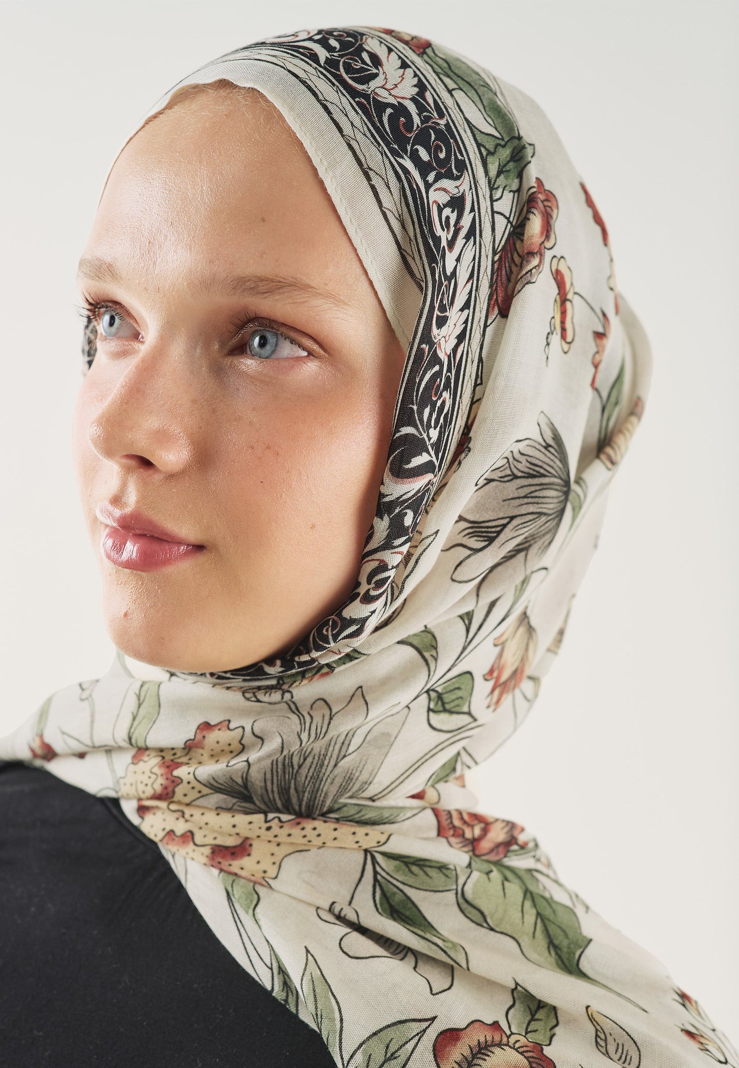 Pure Ethnic Pattern Soft Viscose Scarf