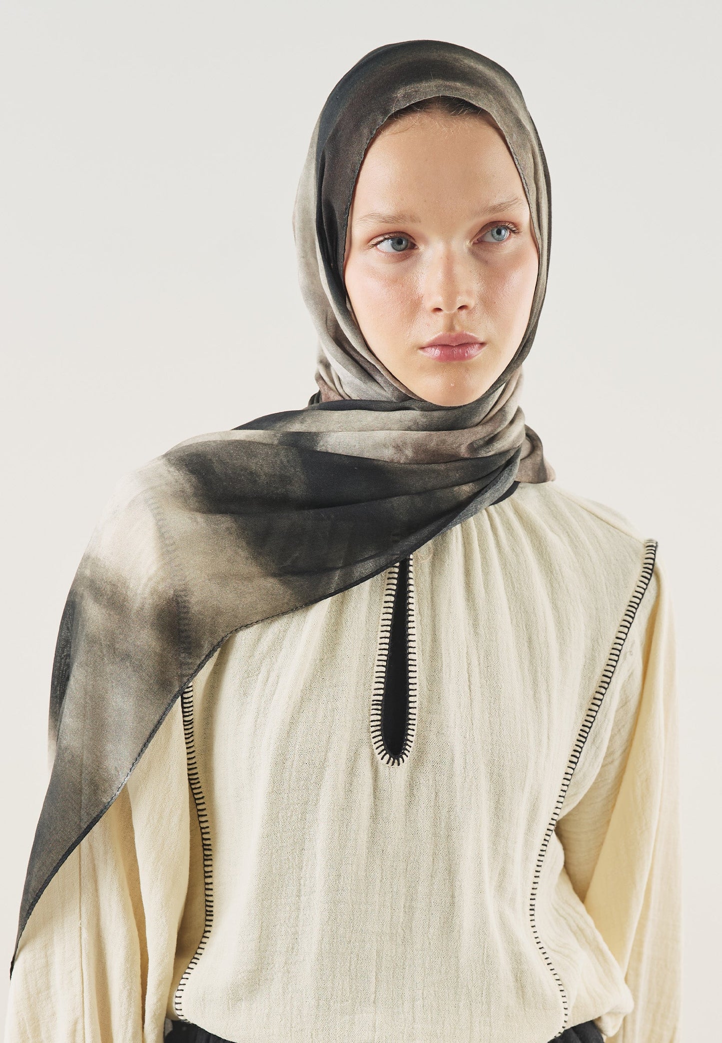Pure Flow Pattern Soft Viscose Scarf