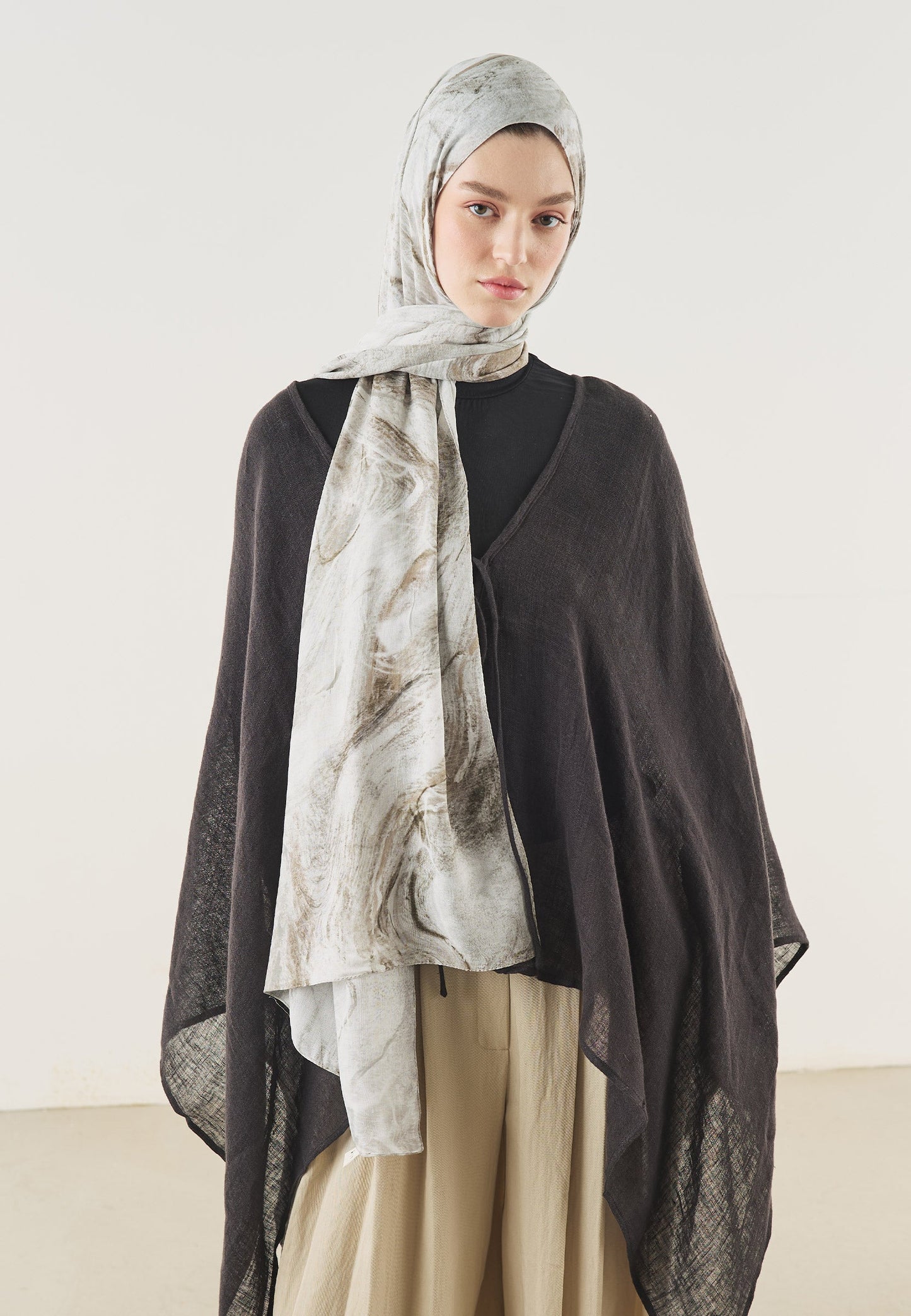 Soft Lines Pattern Soft Viscose Scarf