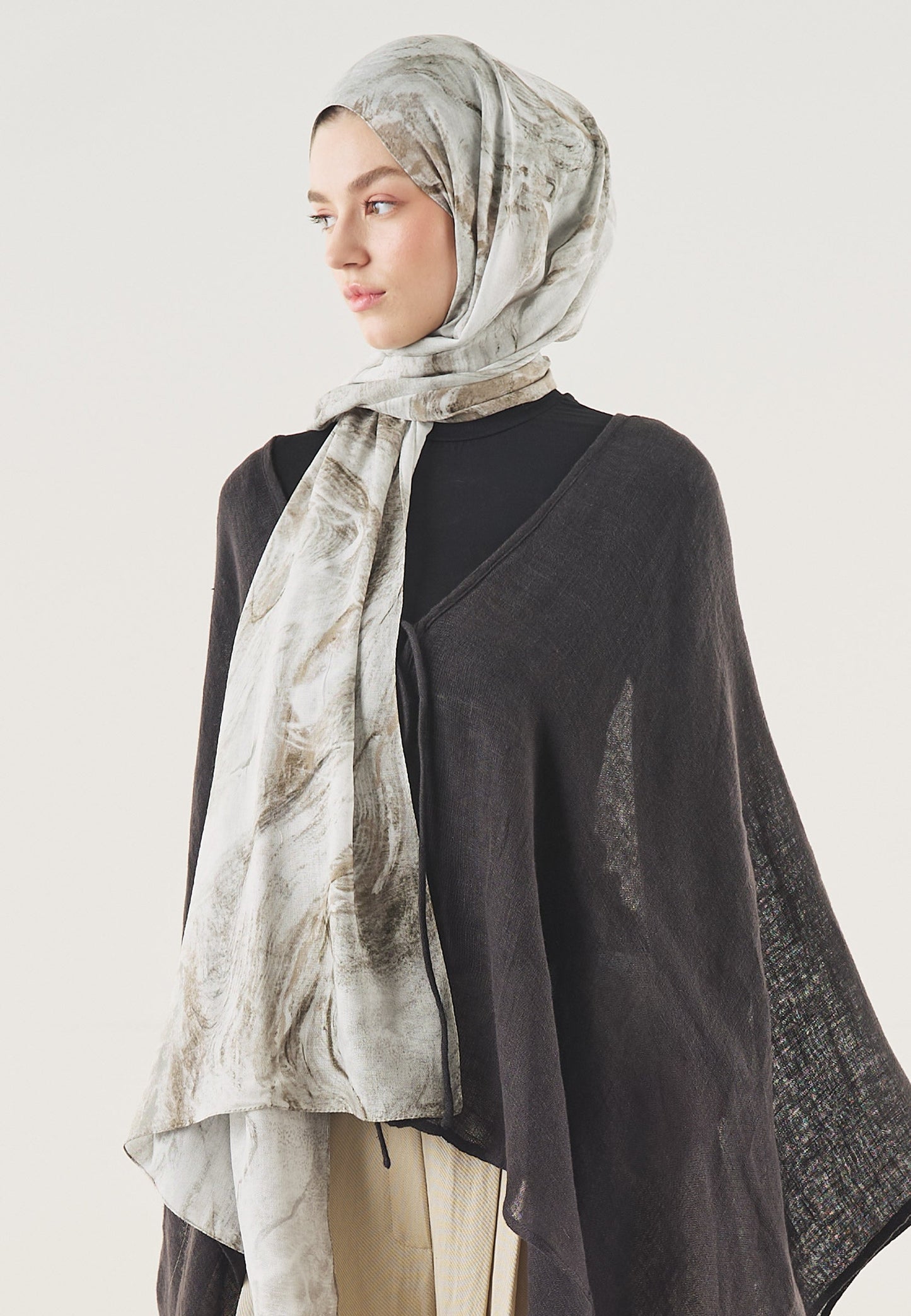Soft Lines Pattern Soft Viscose Scarf