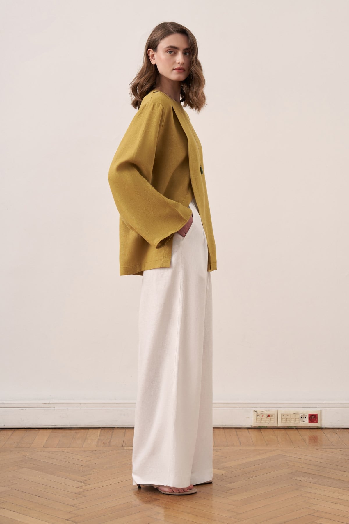 Solmar Belted Linen Blouse - Olive