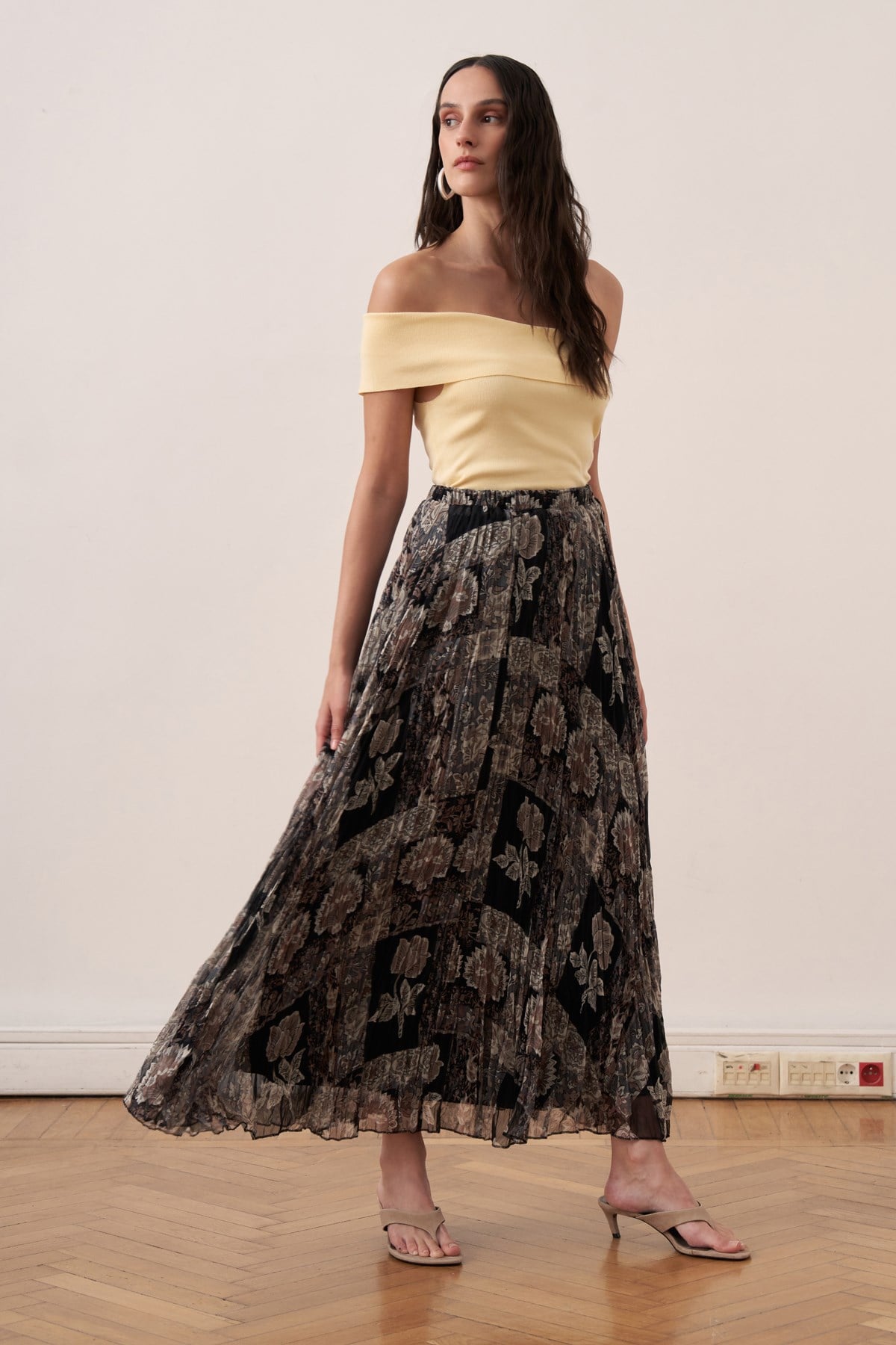 Ventura Patterned Chiffon Crush Skirt - Black