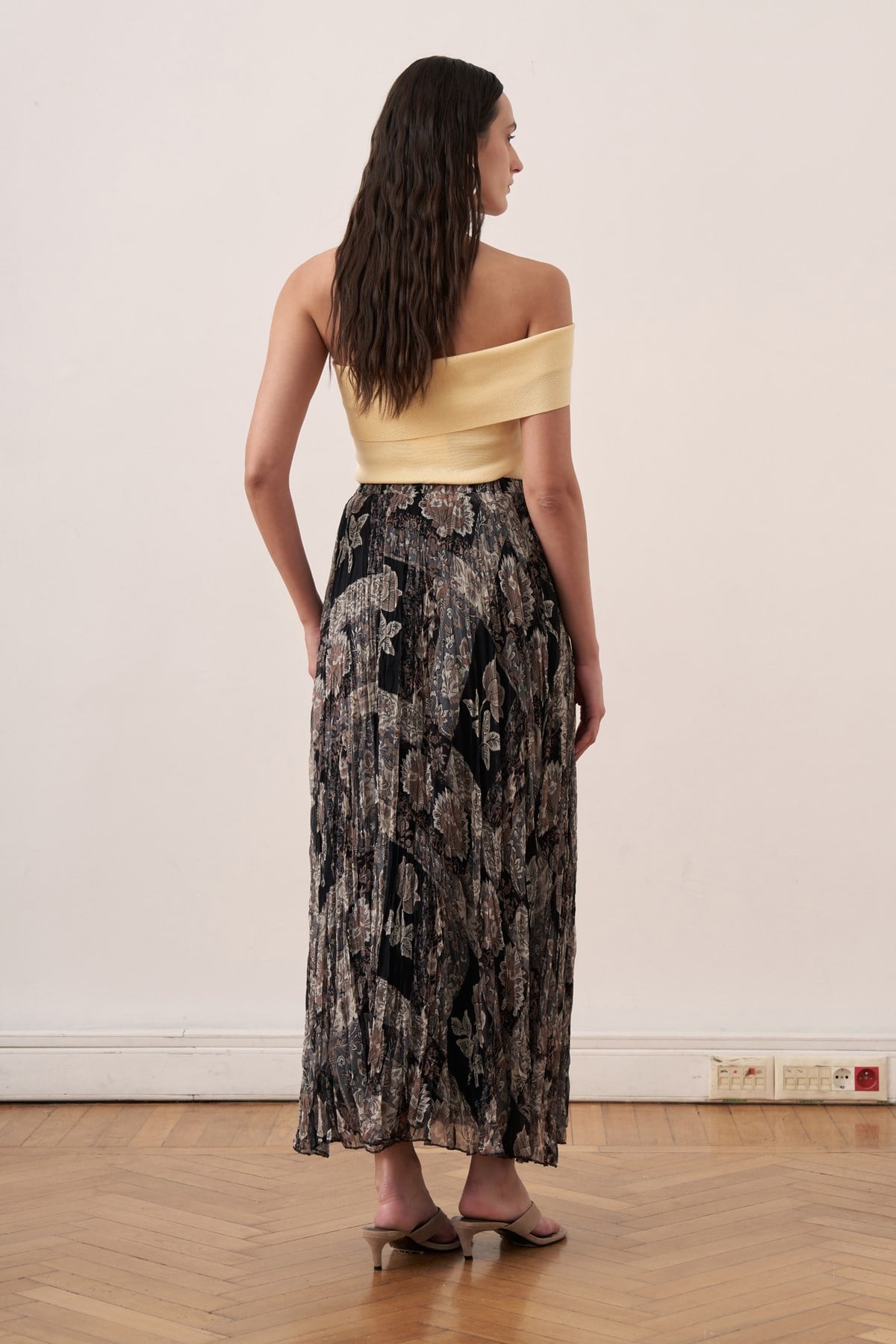 Ventura Patterned Chiffon Crush Skirt - Black